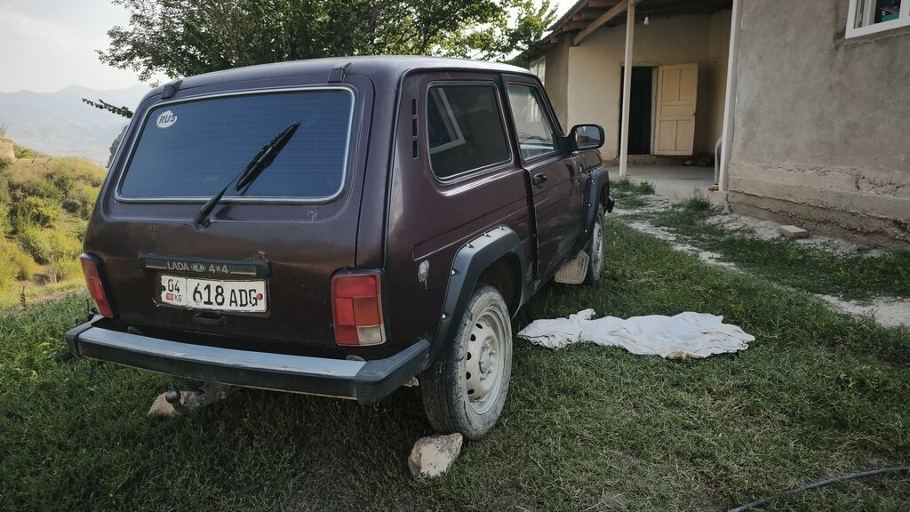 ВАЗ (ЛАДА) 4x4 Нива: 2012 г., Механика, Внедорожник: фото 4