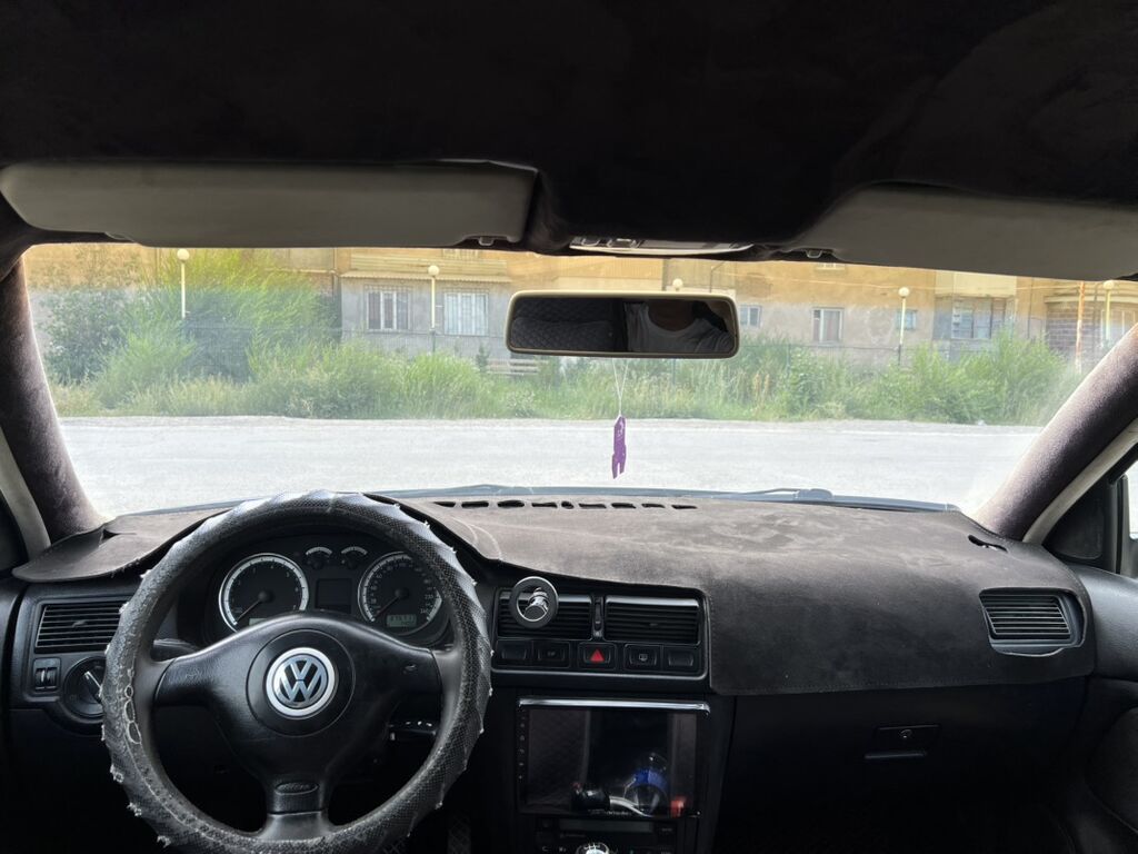 Volkswagen Golf: 2002 г., 1.6 л, Механика, Бензин, Хэтчбэк: фото 5
