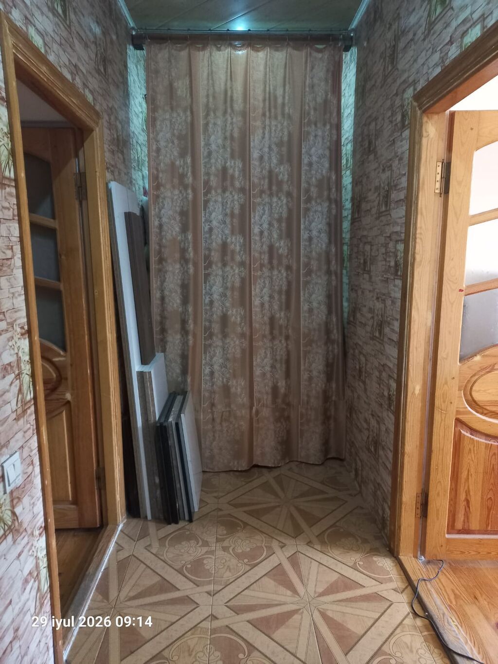 Sumqayida. Esmira wadlig sarayina catmamis mirvari merasim evi teref