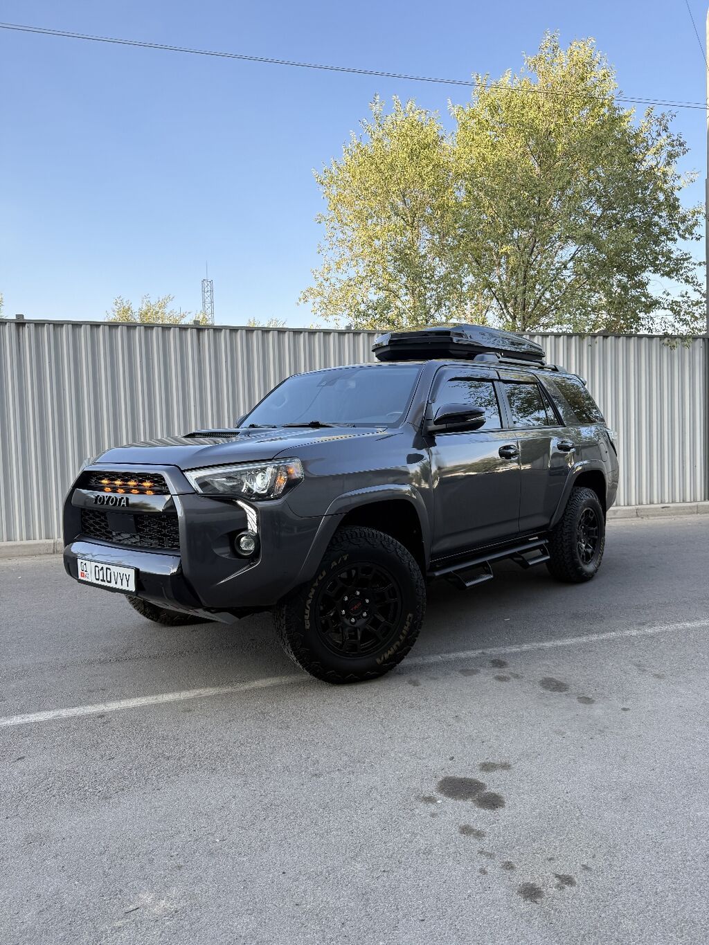 Toyota 4Runner: 2020 г., 4 л, Автомат, Бензин, Внедорожник: фото 3