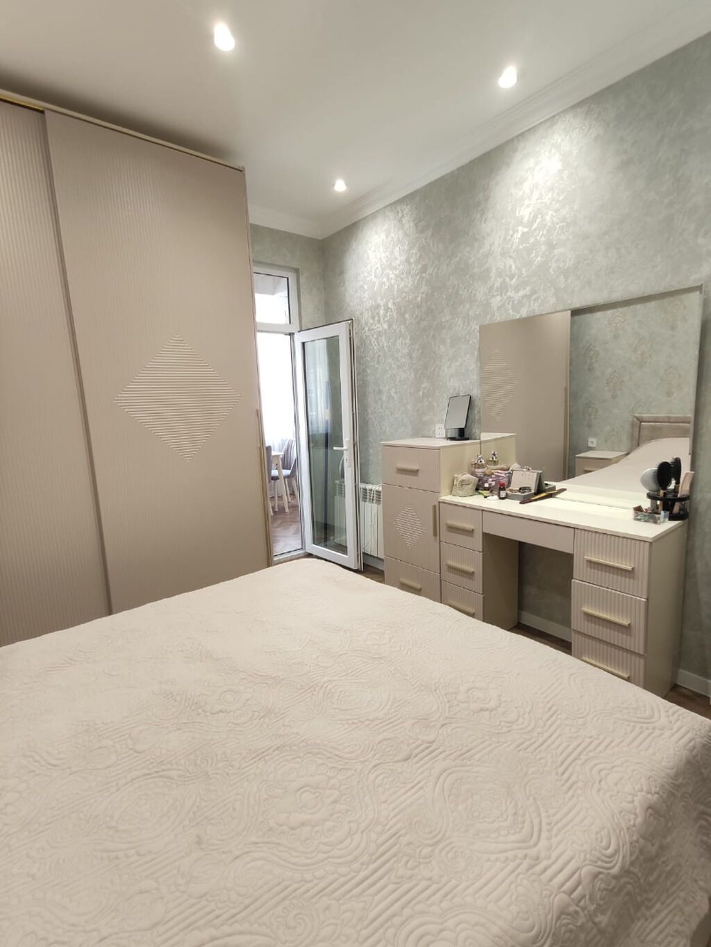 Mənzil, 2 otaqlı, 60 m², satılır, Bakı — 13