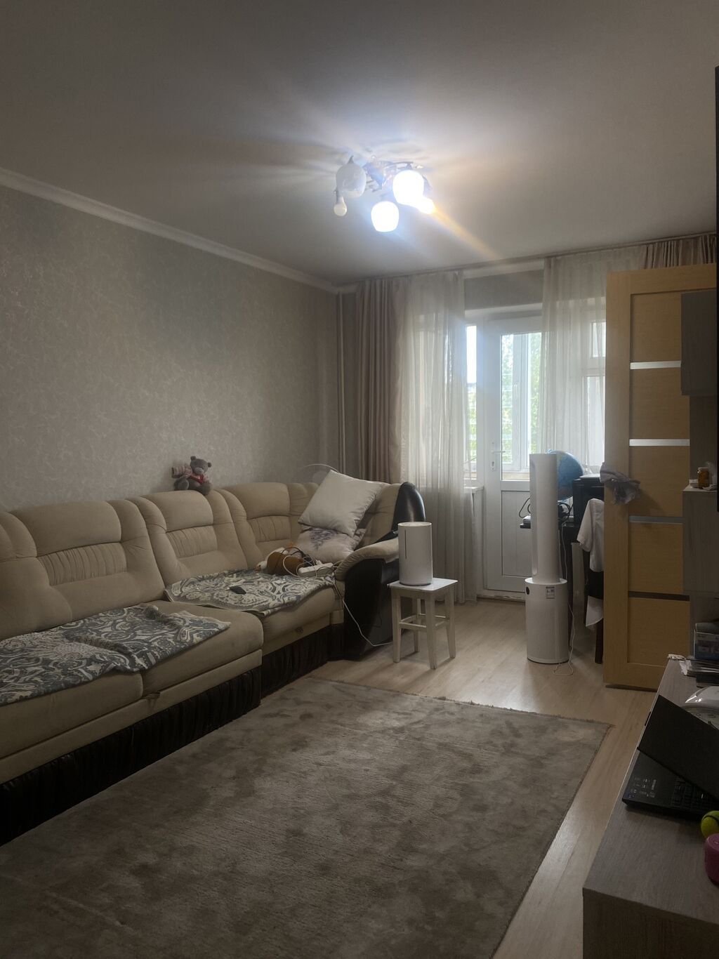 3 комнаты, 58 м², 10 мкр 104 серия, 4 этаж, Косметический ремонт