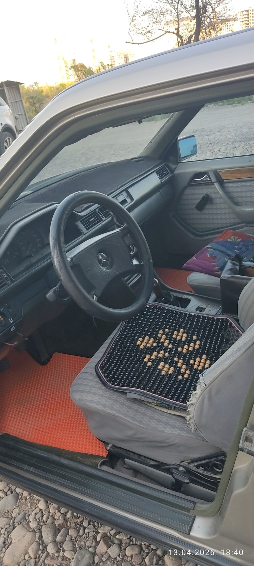 Mercedes-Benz W124: 1988 г., 2.5 л, Механика, Дизель, Седан — фото 5