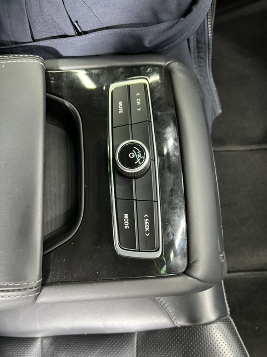 Kia K7: 2020 г., 2.4 л, Автомат, Гибрид, Седан: фото 7