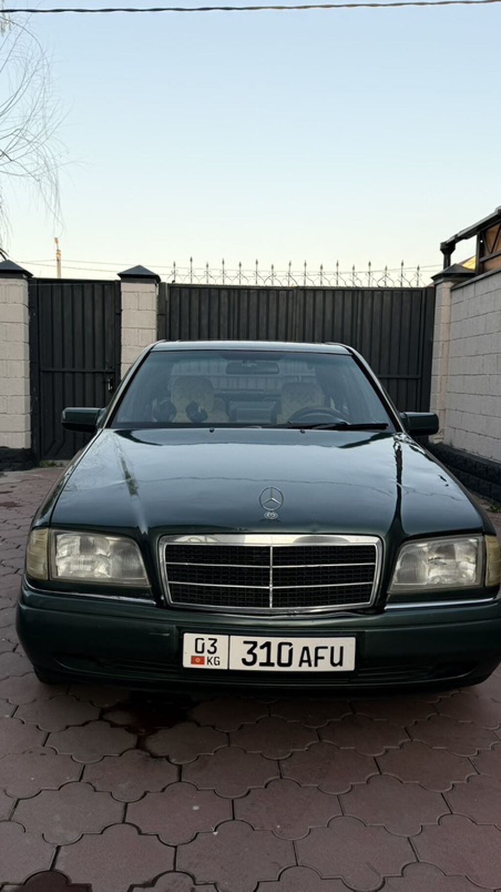 Mercedes-Benz C-Class: 1994 г., 2 л, Механика, Бензин, Седан: фото 3