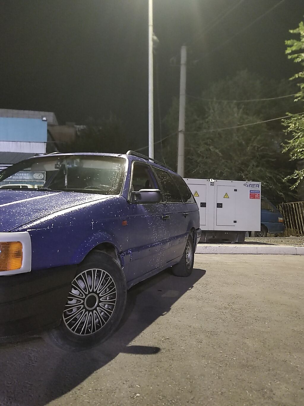 Volkswagen Passat: 1993 г., 1.8 л, Механика, Бензин, Универсал: фото 2
