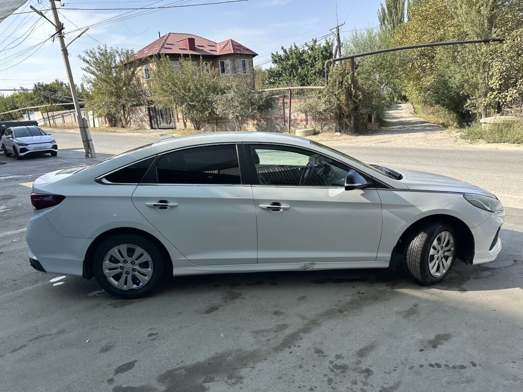 Hyundai Sonata: 2018 г., 2 л, Автомат, Бензин, Седан: фото 6