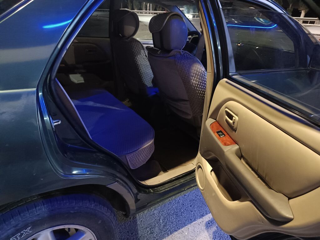 Lexus RX: 1999 г., 0.3 л, Автомат, Бензин, Кроссовер: фото 8