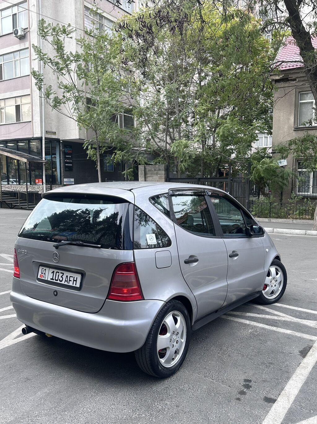 Mercedes-Benz A-Class: 2000 г., 1.9 л, Автомат, Бензин, Хэтчбэк: фото 2