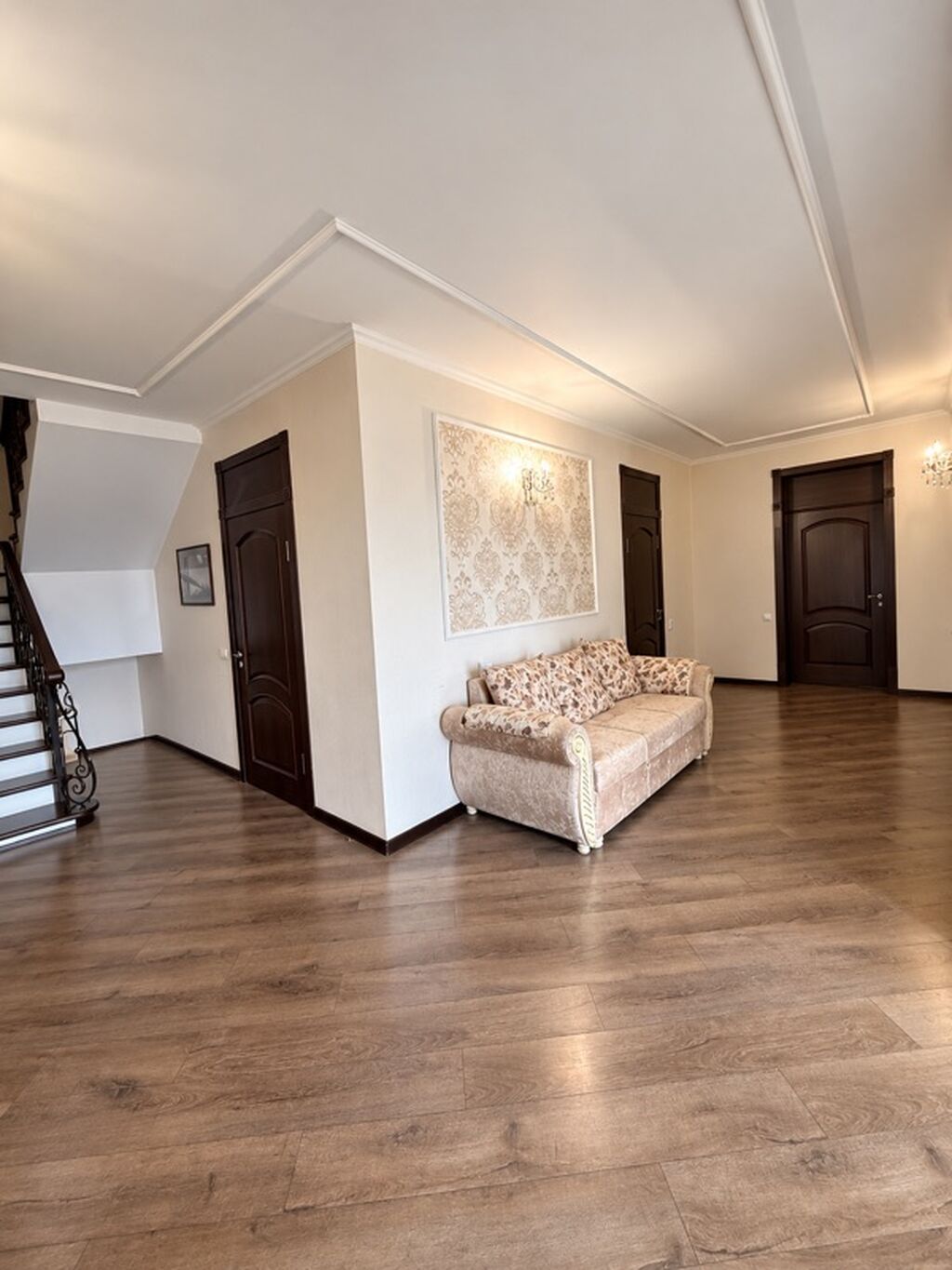 6 комнат и более, 250 м², 5 соток, Бишкек, Собственник: фото 7