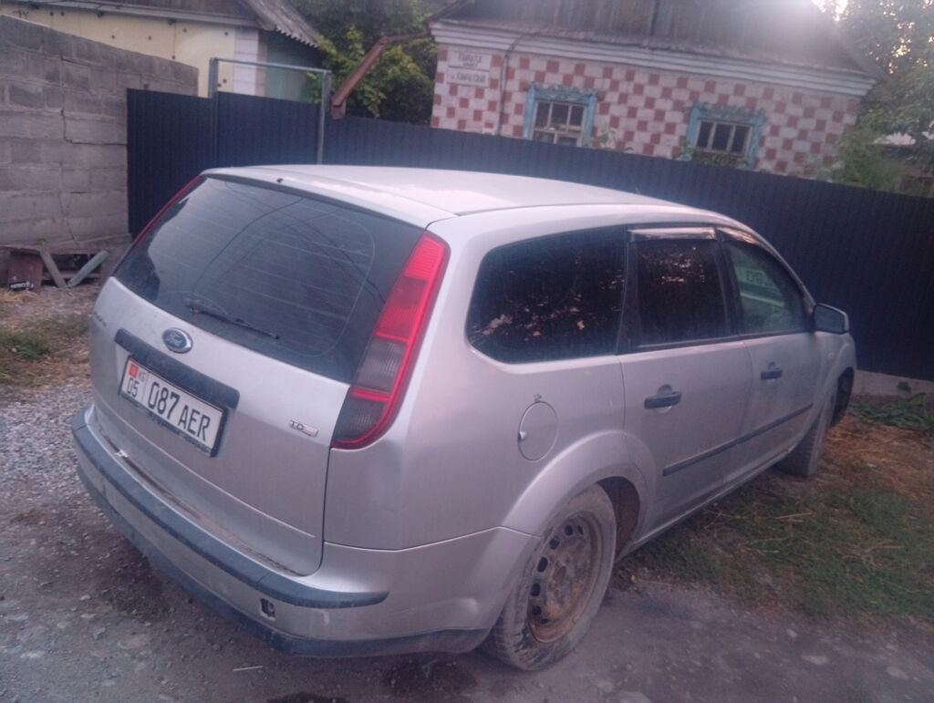 Ford Focus: 2005 г., 1.6 л, Механика, Дизель, Универсал: фото 1