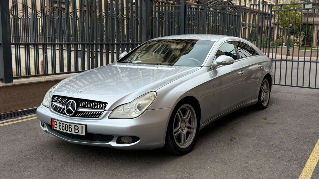 Mercedes-Benz CLS-Class: 2005 г., 3.5 л, Автомат, Бензин, Седан: фото 2