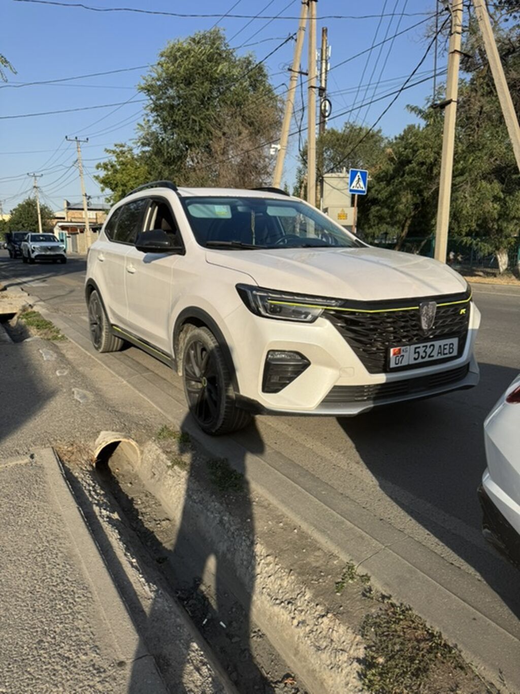 Roewe RX5: 2021 г., 1.5 л, Электромобиль, Кроссовер: фото 3