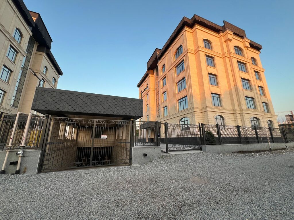 3 комнаты, 117 м², Элитка, 3 этаж, ПСО (под самоотделку): фото 2