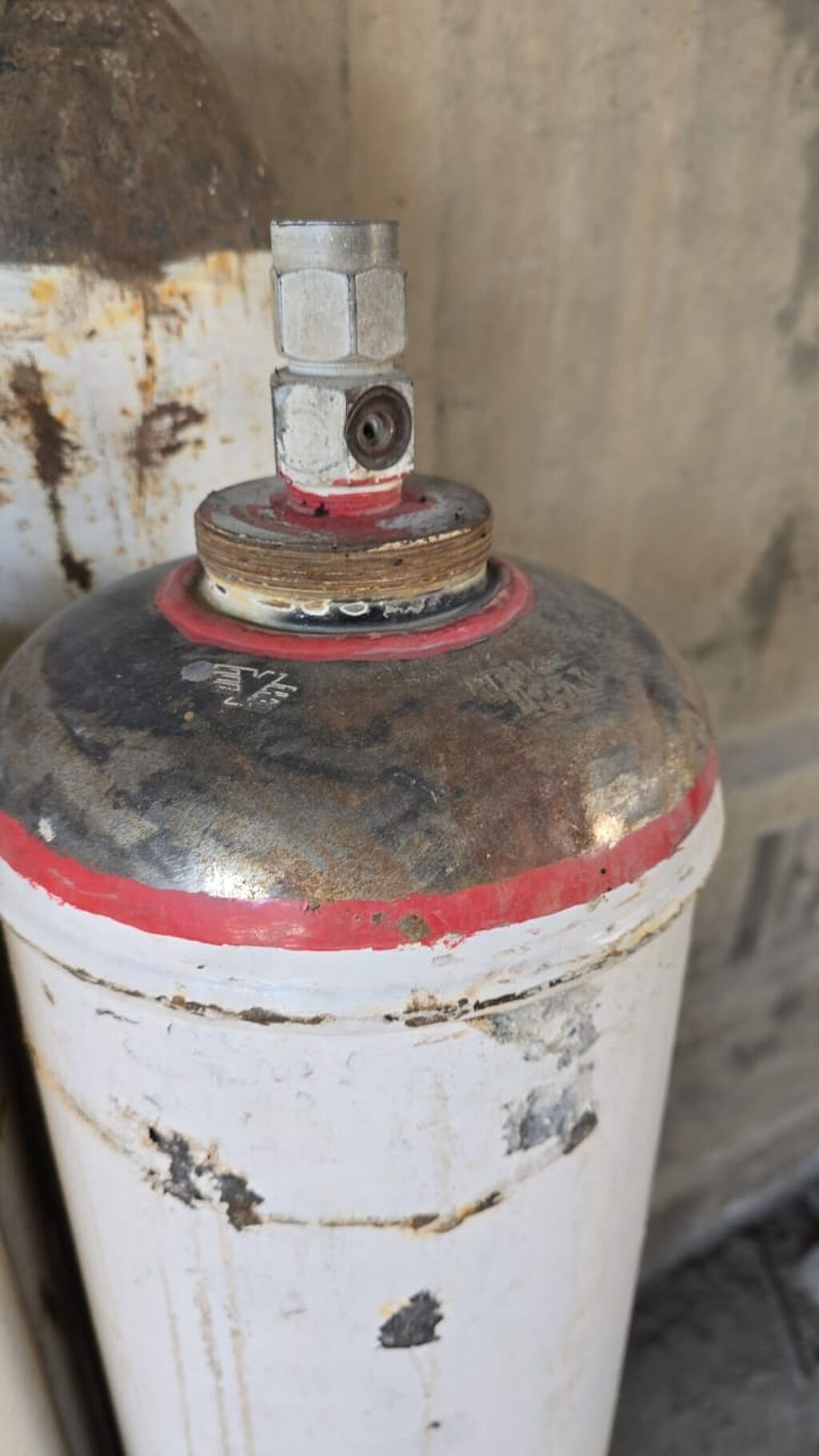 Газовые баллоны для ацетилена Описание: - Металлические баллоны — фото 4
