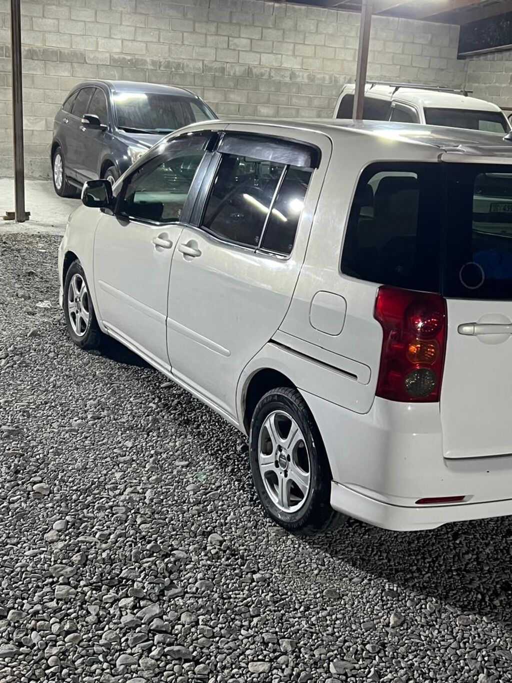 Toyota Raum: 2004 г., 1.5 л, Автомат, Бензин, Минивэн: фото 4