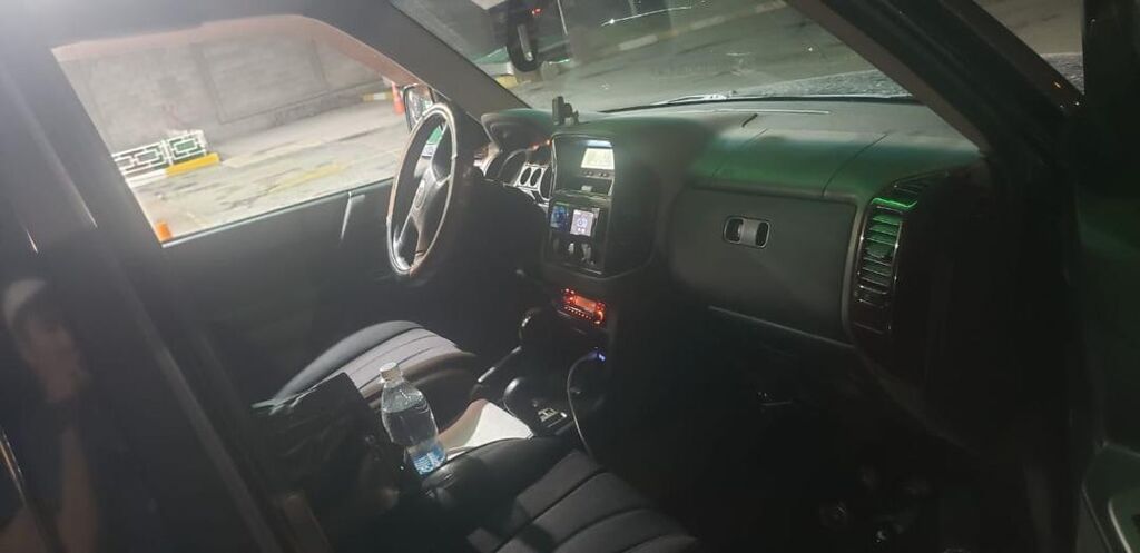 Mitsubishi Pajero: 2006 г., 3.2 л, Автомат, Дизель, Внедорожник: фото 5
