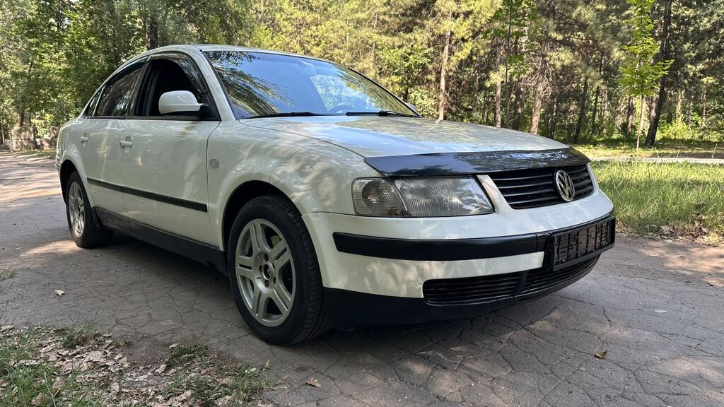 Volkswagen Passat: 2000 г., 1.8 л, Автомат, Бензин, Седан: фото 3