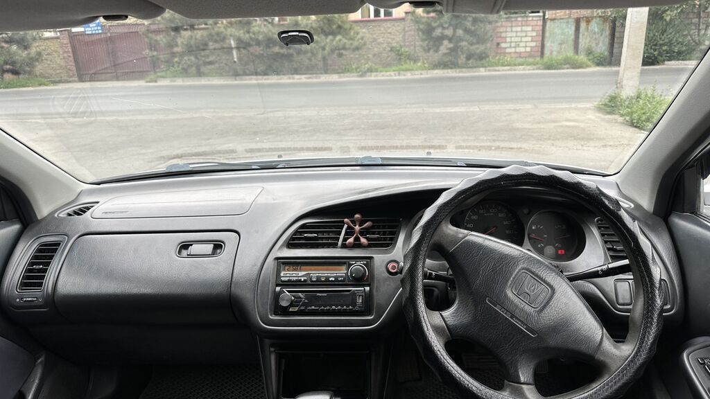 Honda Accord: 2002 г., 1.8 л, Автомат, Бензин, Седан: фото 6