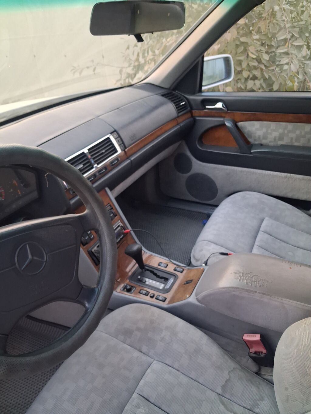 Mercedes-Benz S-Class: 1992 г., 5 л, Автомат, Бензин: фото 4