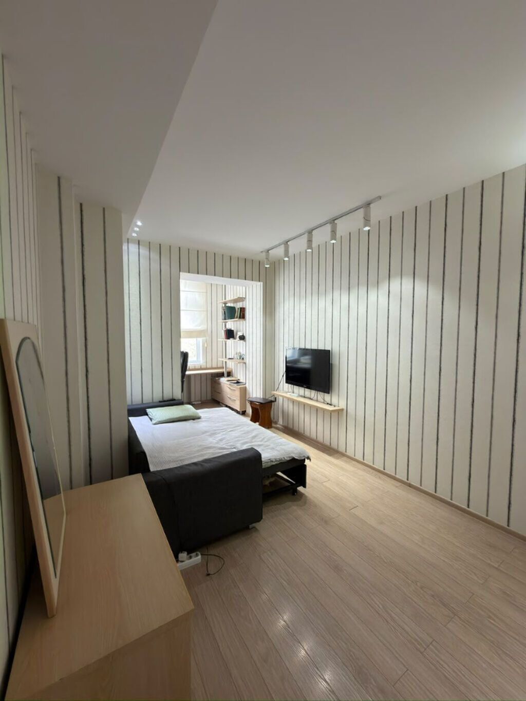 3 комнаты, 117 м², Золотой квадрат Элитка, 3 этаж, Евроремонт