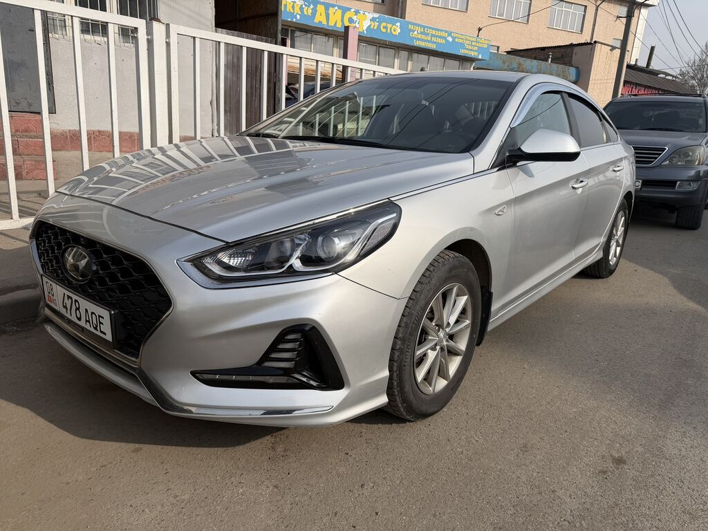 Hyundai Sonata