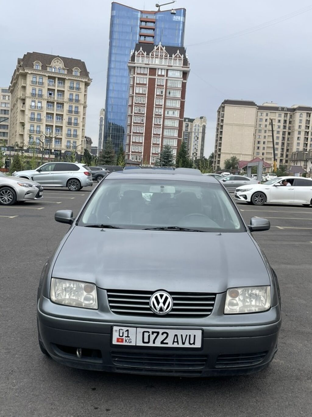 Volkswagen Bora: 2002 г., 2 л, Механика, Бензин, Седан: фото 2