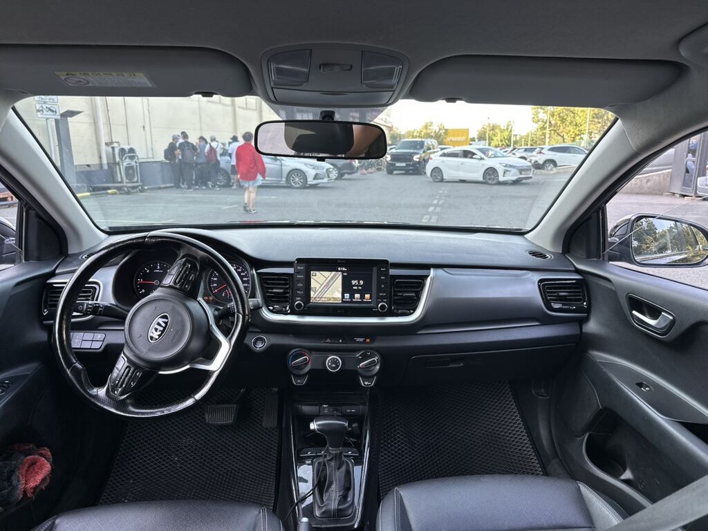 Kia Stonic: 2018 г., 1.6 л, Автомат, Дизель, Кроссовер: фото 7