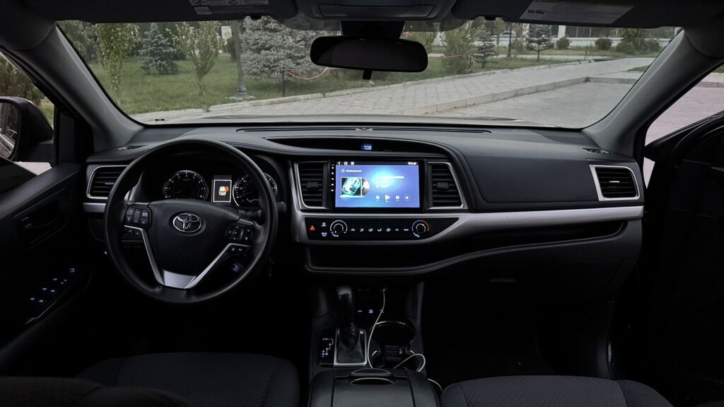 Toyota Highlander: 2019 г., 3.5 л, Автомат, Бензин, Кроссовер: фото 4