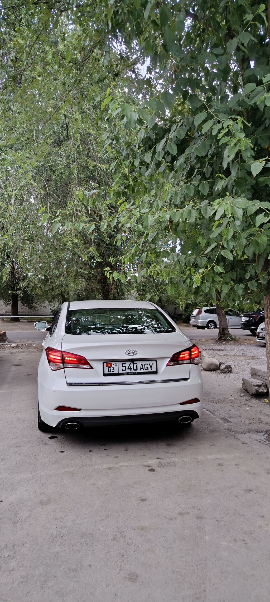 Hyundai Elantra: 2016 г., 2 л, Автомат, Бензин, Седан — фото 3