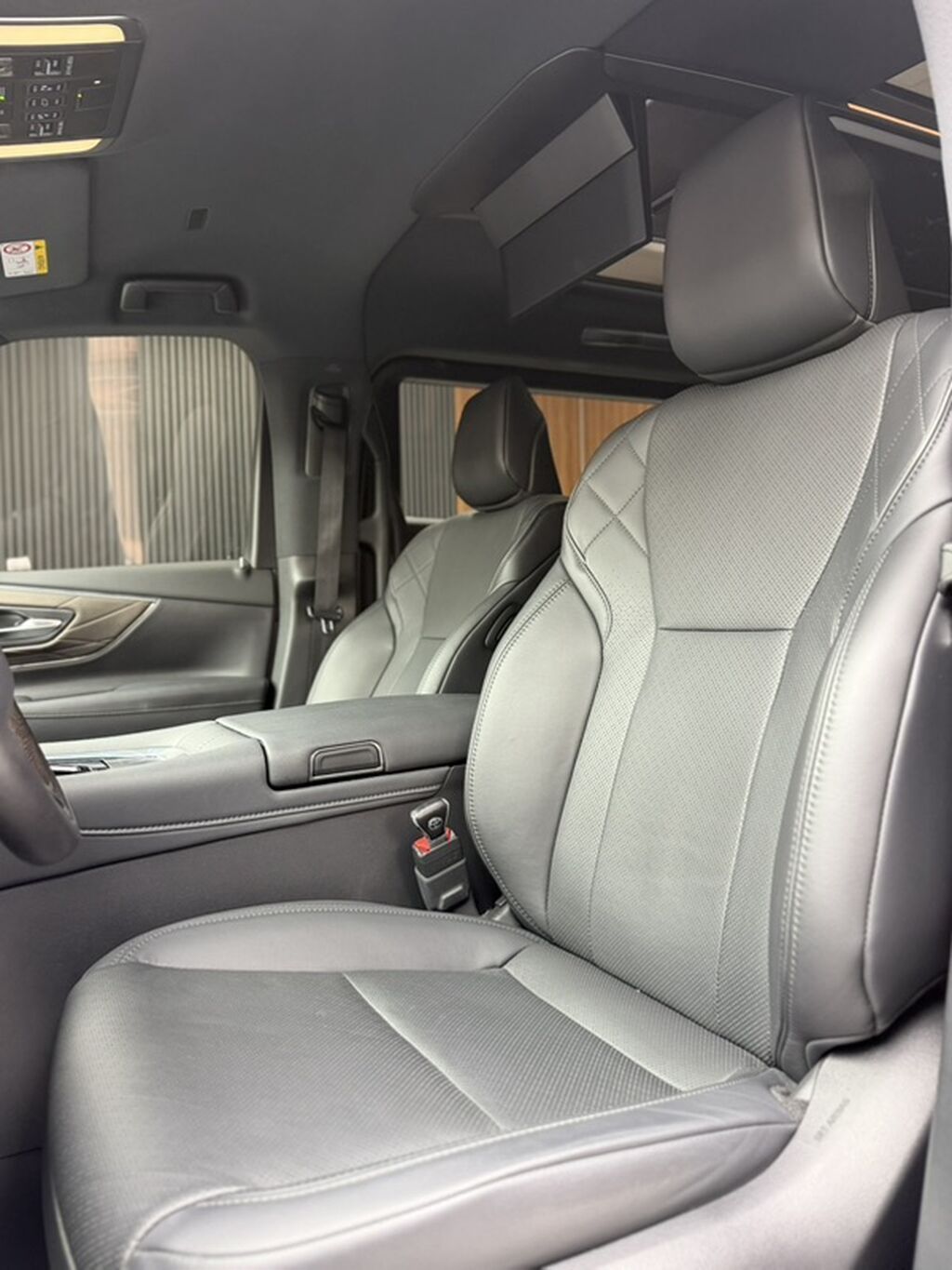 Toyota Alphard: 2025 г., 2.5 л, Гибрид, Минивэн: фото 5