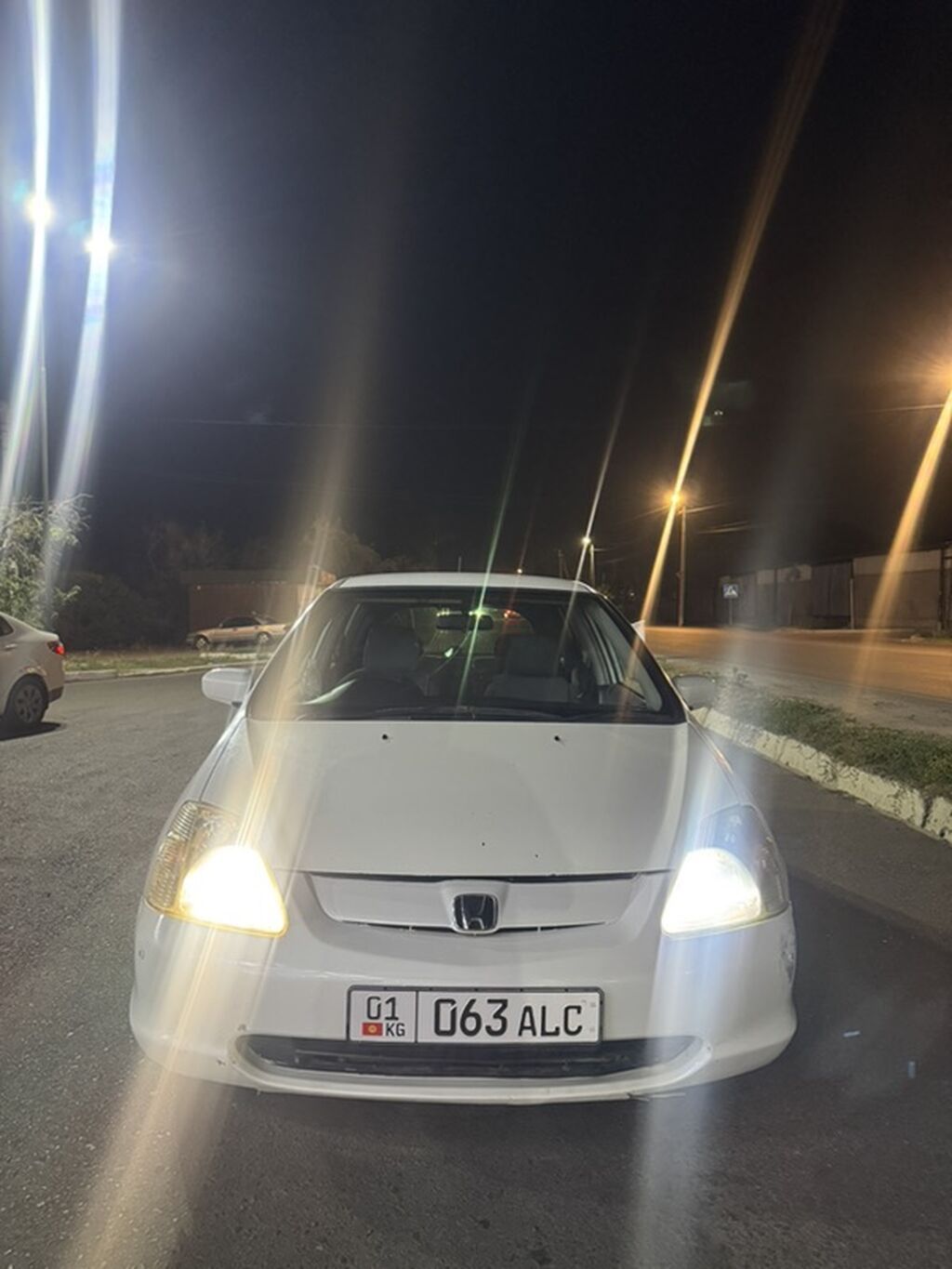 Honda Civic: 2000 г., Автомат, Бензин, Хэтчбэк: фото 2