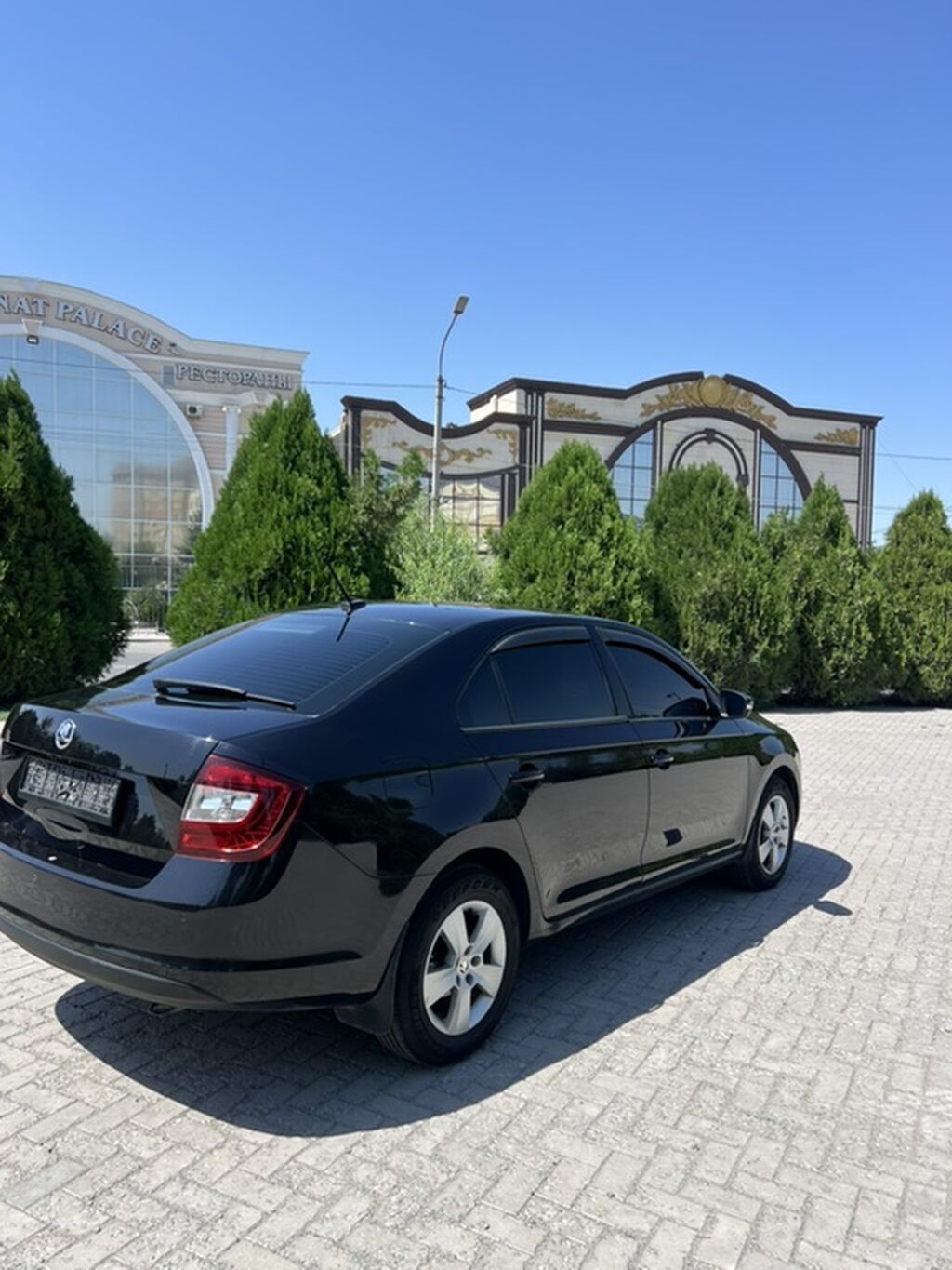 Skoda Rapid: 2018 г., 1.6 л, Автомат, Бензин, Седан: фото 5