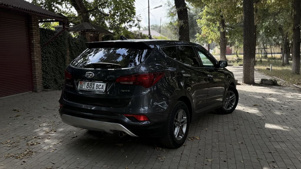 Hyundai Santa Fe: 2017 г., 2.4 л, Автомат, Бензин, Кроссовер: фото 4