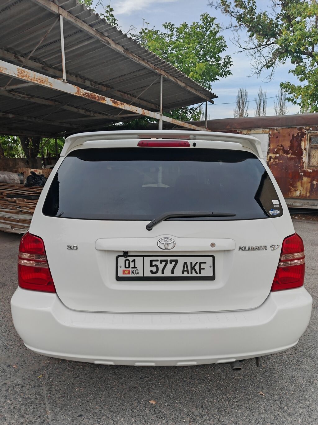 Toyota Kluger: 2002 г., 3 л, Автомат, Газ, Кроссовер: фото 2