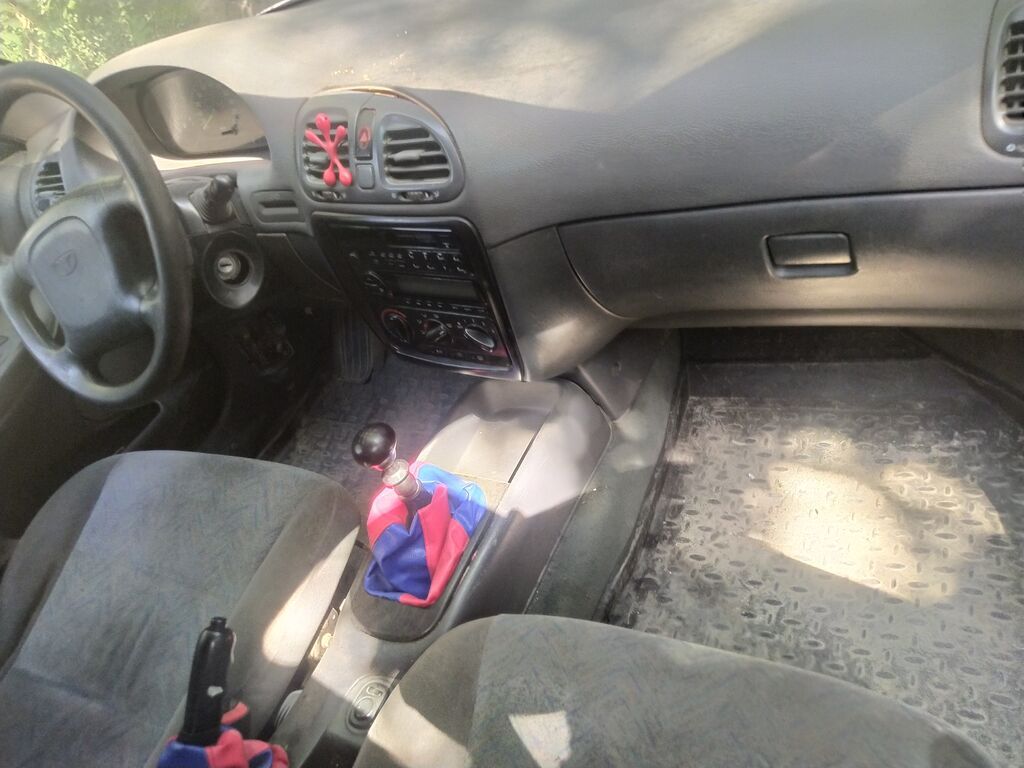 Daewoo Lanos: 1998 г., 1.5 л, Механика, Седан: фото 2