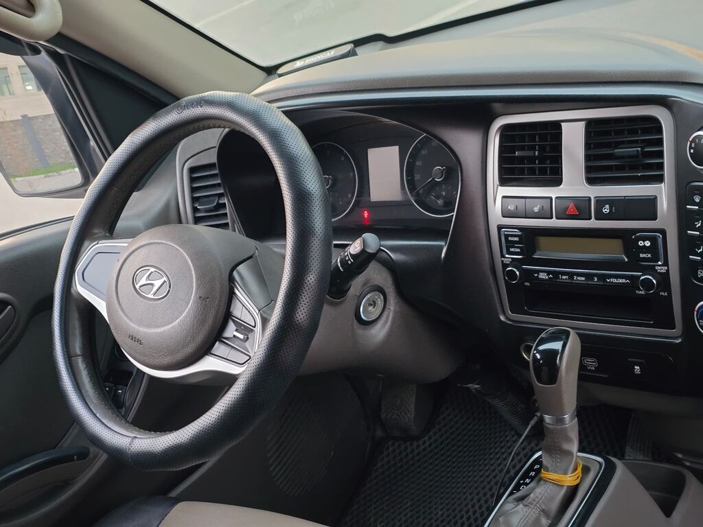 Hyundai H-1: 2020 г., 2.5 л, Автомат, Дизель, Бус: фото 3