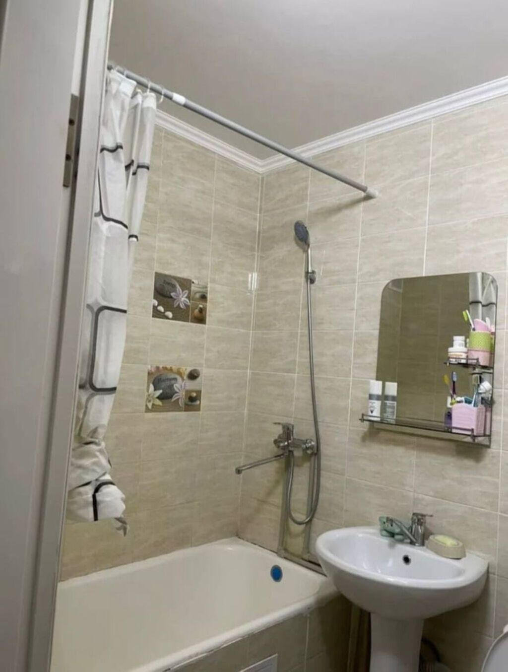 2 комнаты, 46 м², 7 мкр 104 серия, 1 этаж, Евроремонт: фото 6