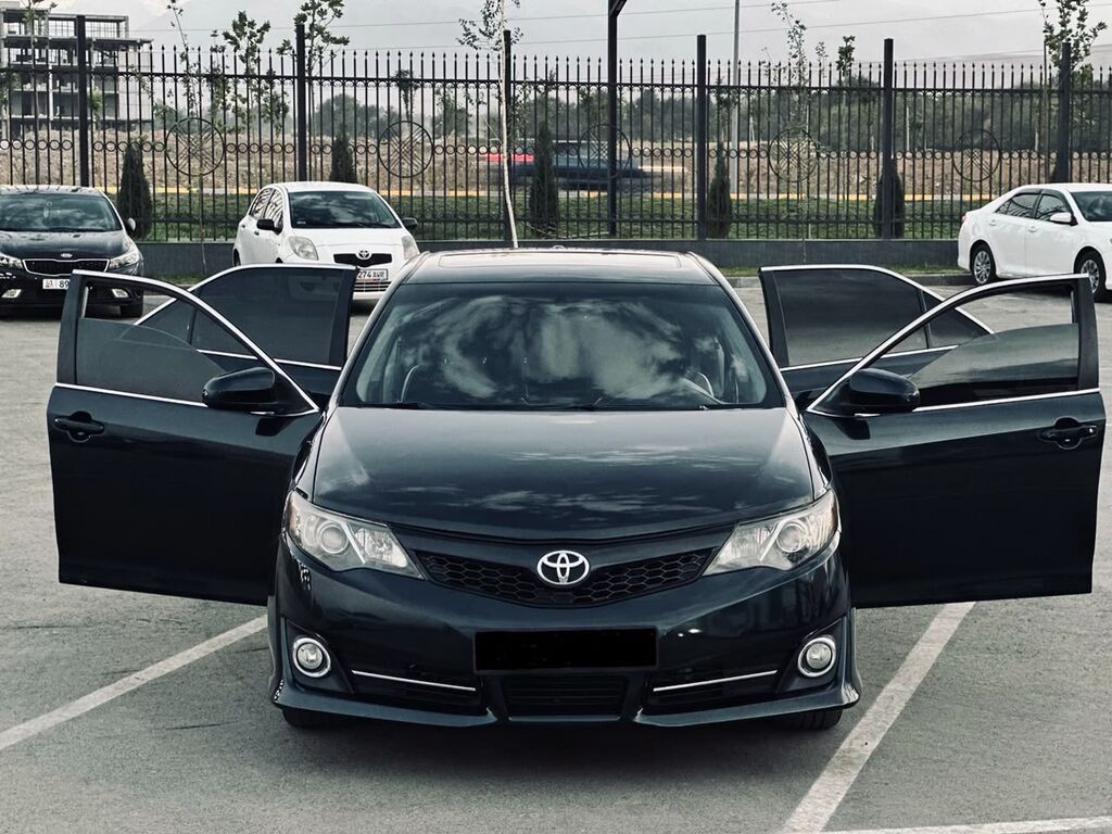Toyota Camry: 2012 г., 2.5 л, Автомат, Бензин, Седан: фото 4