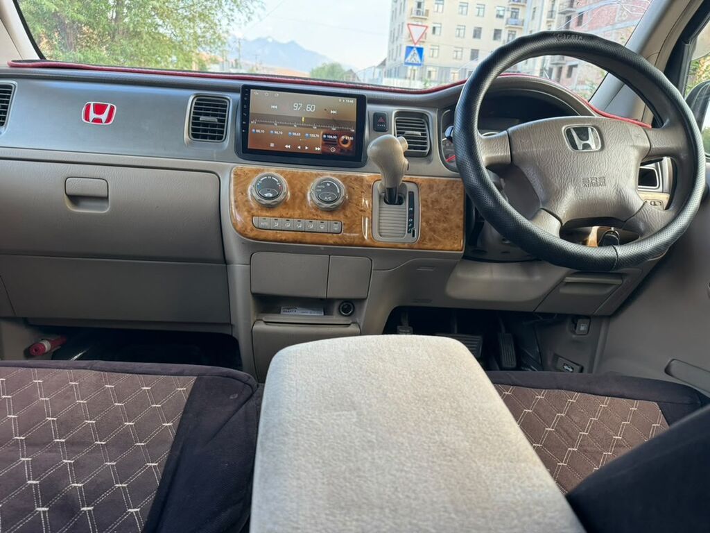 Honda Stepwgn: 2003 г., 2 л, Автомат, Бензин, Минивэн: фото 3