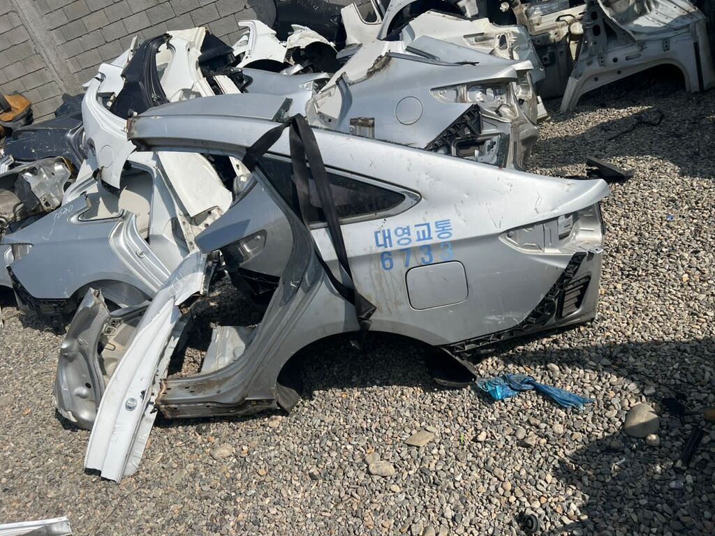 Задняя часть кузова (правый бок) для купе Toyota GT86 / Subaru BRZ