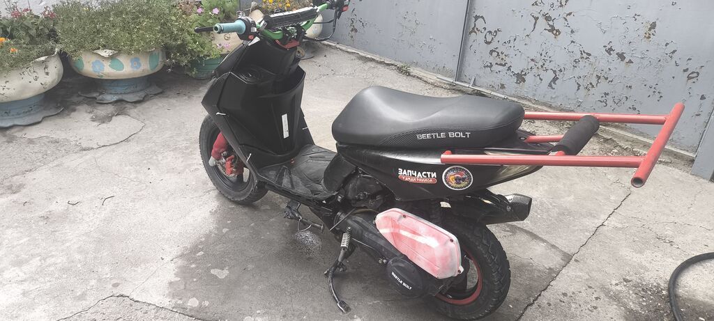 Тюнингованный скутер Beetle Bolt (150cc класс) - Агрессивный: фото 3