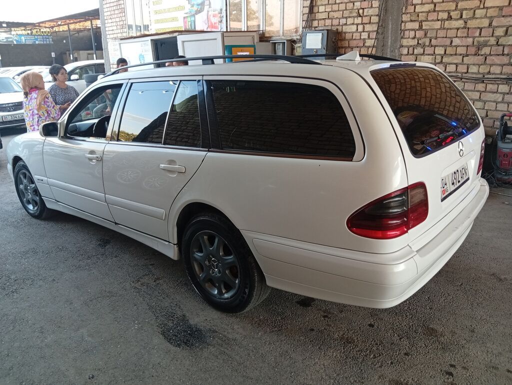 Mercedes-Benz 220: 2001 г., 2.2 л, Автомат, Дизель, Универсал: фото 2