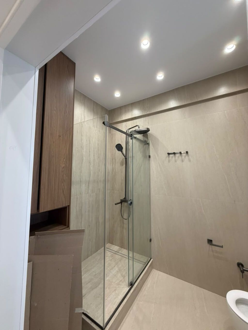 3 комнаты, 126 м², бульвар Эркиндик Элитка, 3 этаж, Дизайнерский ремонт