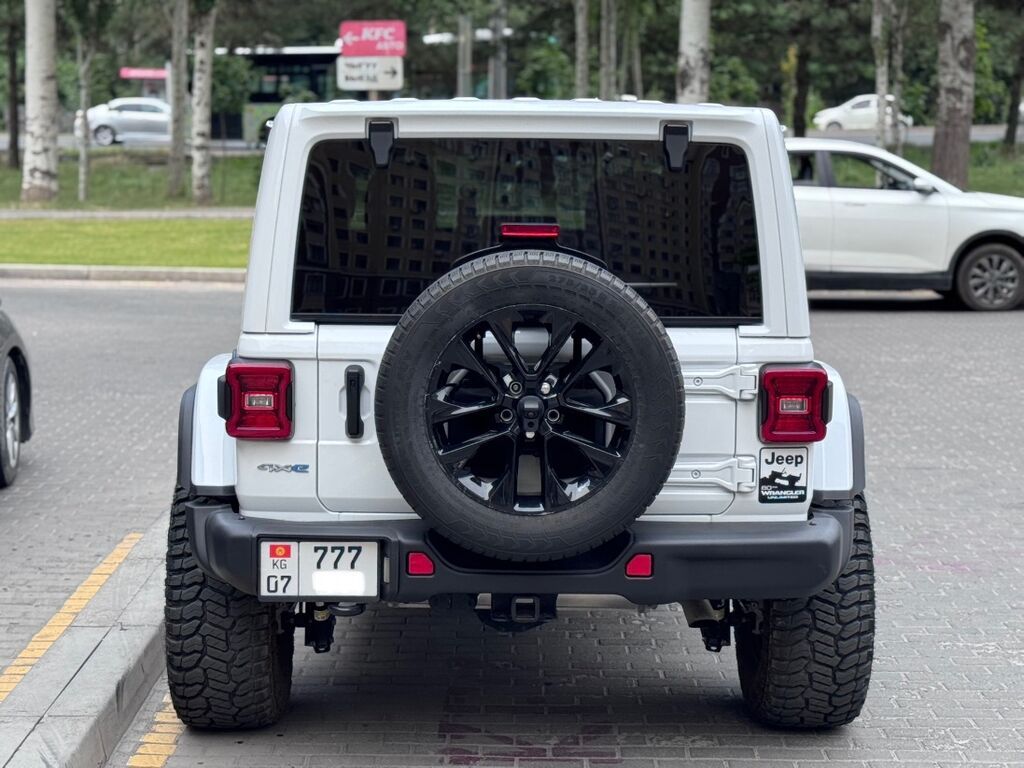 Jeep Wrangler: 2021 г., 2 л, Автомат, Гибрид, Внедорожник: фото 4