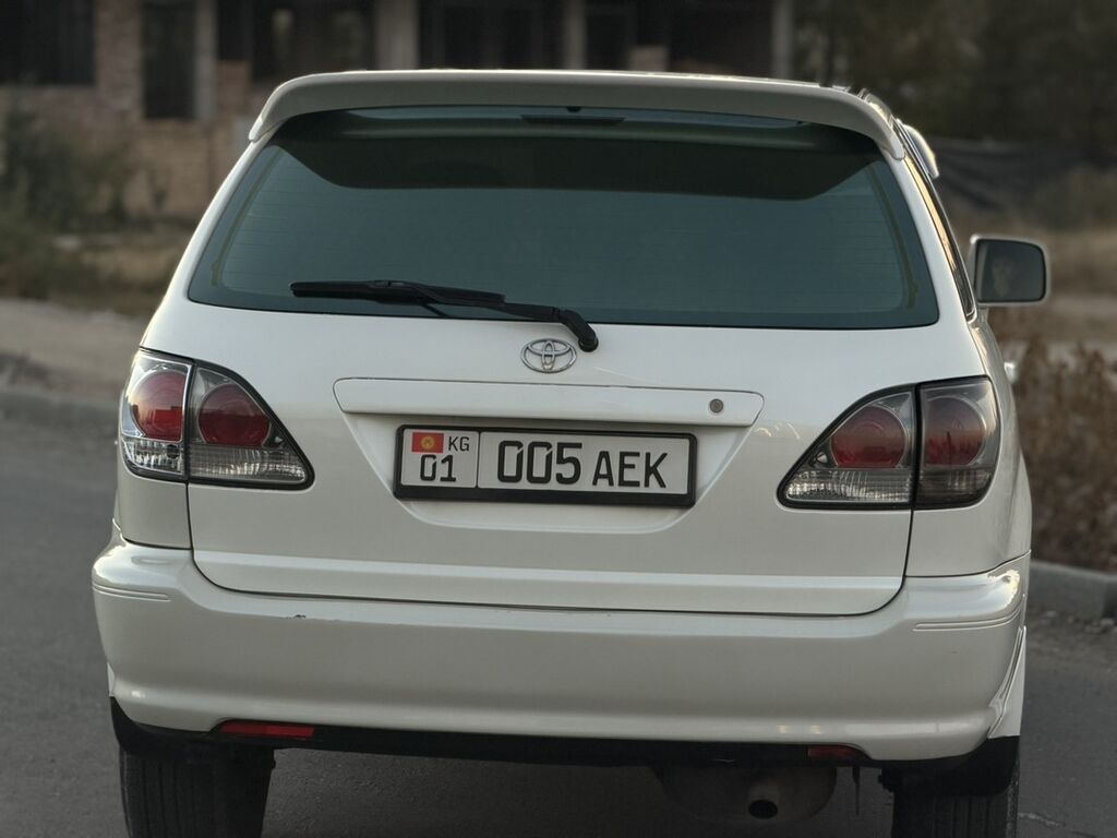 Toyota Harrier: 2002 г., 2.4 л, Автомат, Бензин, Кроссовер: фото 8