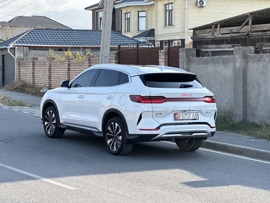 BYD Song Plus: 2024 г., 0.1 л, Автомат, Электромобиль, Кроссовер: фото 5
