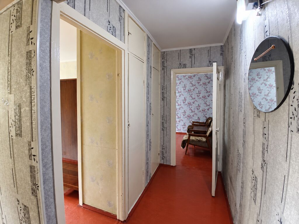 2 комнаты, 44 м², 8 мкр 104 серия, 2 этаж, Старый ремонт: фото 3