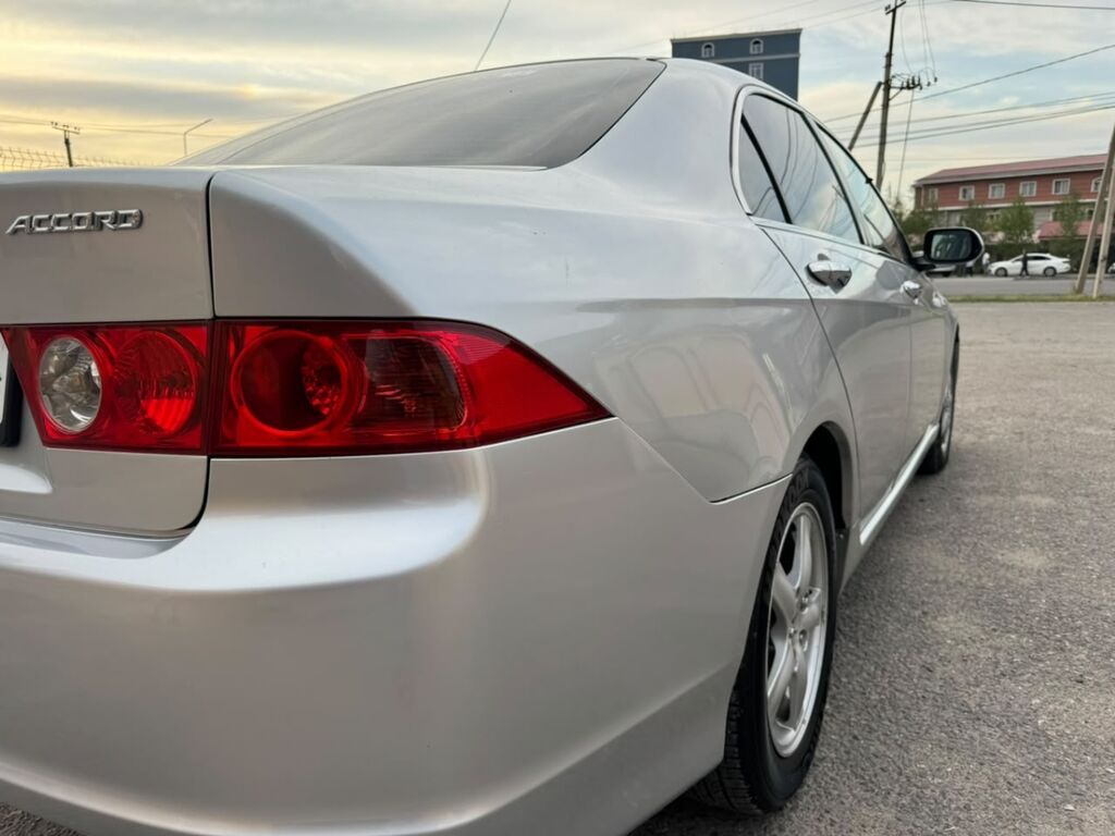 Honda Accord: 2006 г., 2.4 л, Автомат, Бензин, Седан: фото 6