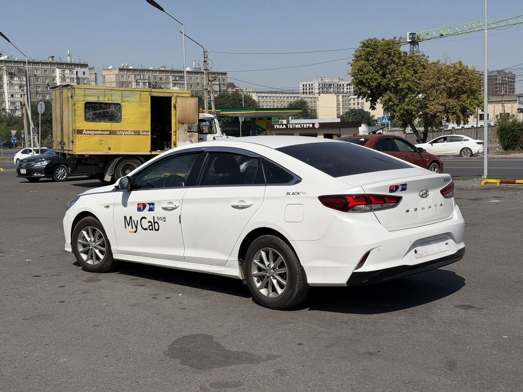Hyundai Sonata: 2020 г., 2 л, Автомат, Газ, Седан: фото 6